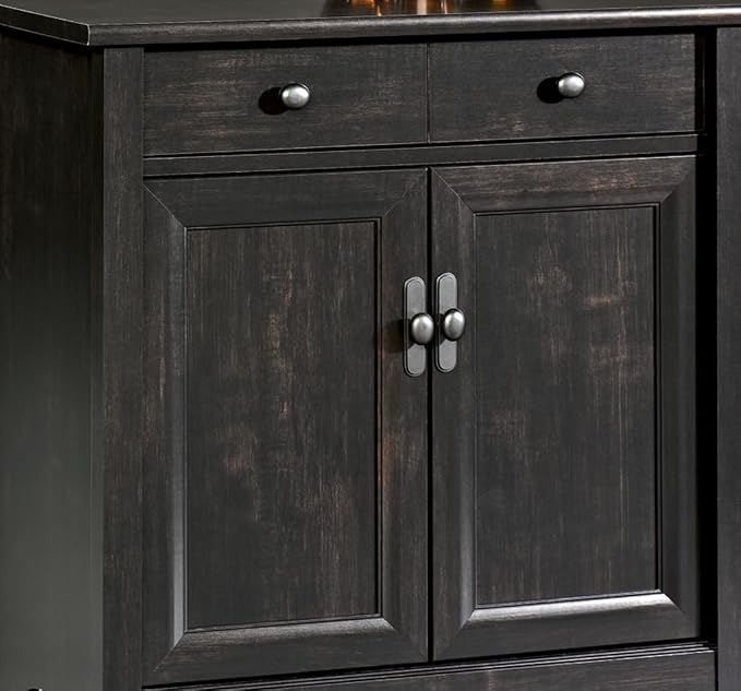Estate Black