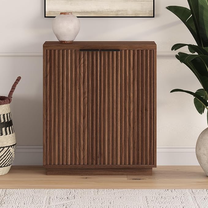 Medium Walnut