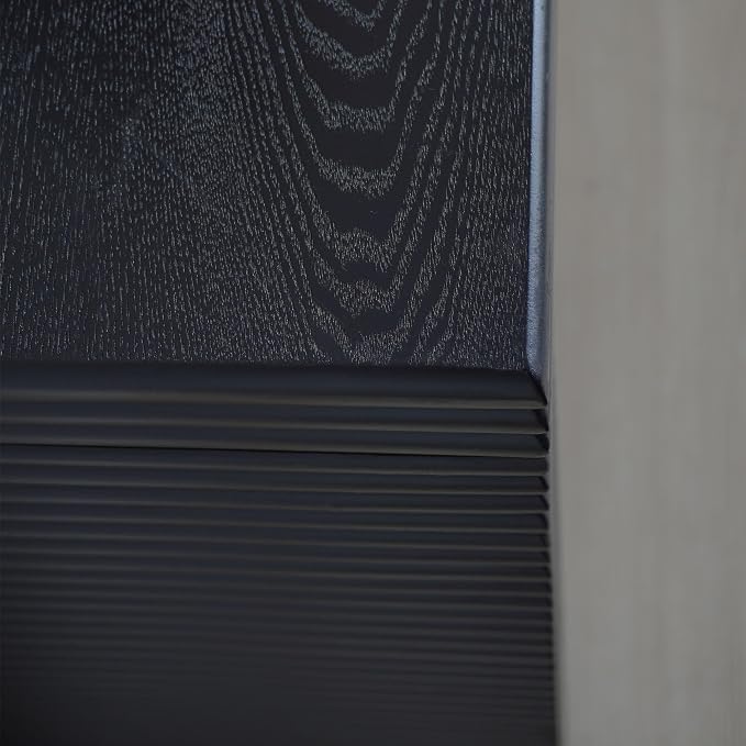 Fluted Leg Black