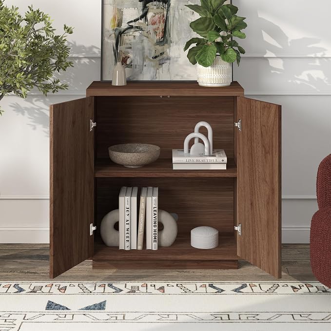 Medium Walnut
