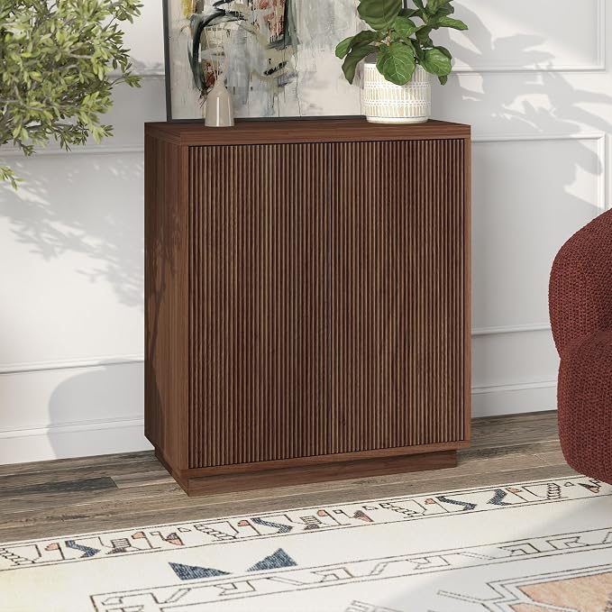 Medium Walnut