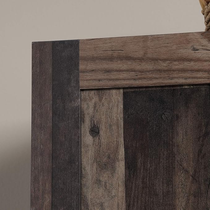 Reclaimed Pine