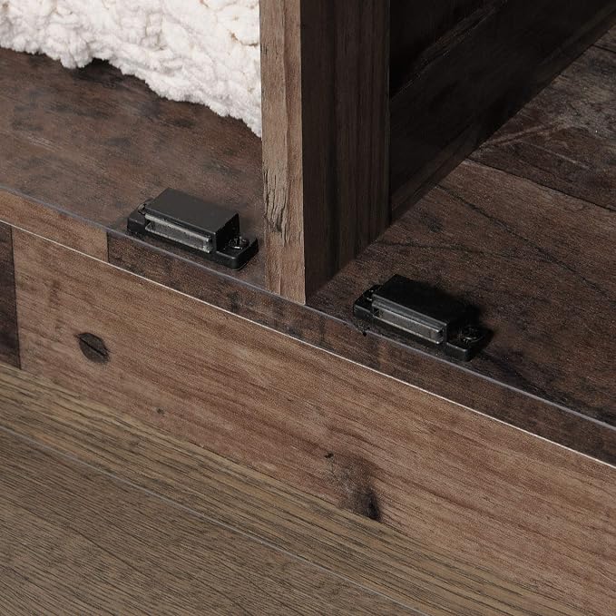 Reclaimed Pine